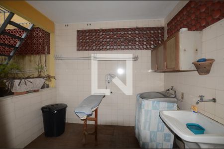 Casa à venda com 430m², 2 quartos e 2 vagasÁrea de Serviço