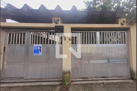 Casa à venda com 430m², 2 quartos e 2 vagasFachada