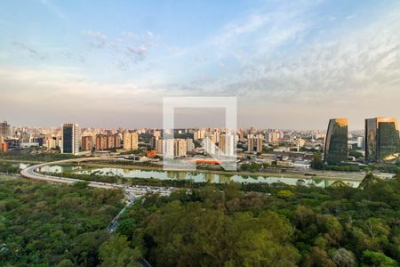 Apartamento para alugar com 170m², 2 quartos e 3 vagas Apartamento para alugar com 170m², 2 quartos e 3 vagasCozinha