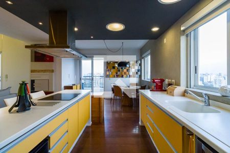 Apartamento para alugar com 170m², 2 quartos e 3 vagas Apartamento para alugar com 170m², 2 quartos e 3 vagasCozinha