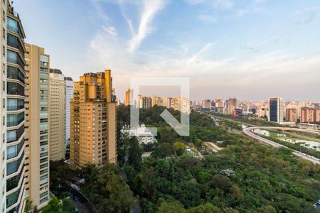 Apartamento para alugar com 170m², 2 quartos e 3 vagas Apartamento para alugar com 170m², 2 quartos e 3 vagasCozinha