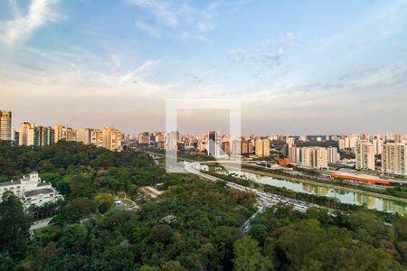 Apartamento para alugar com 170m², 2 quartos e 3 vagas Apartamento para alugar com 170m², 2 quartos e 3 vagasCozinha