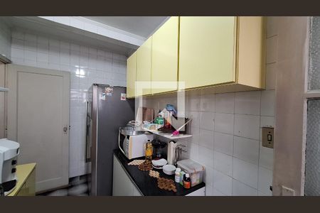 Apartamento para alugar com 84m², 4 quartos e sem vagaCozinha