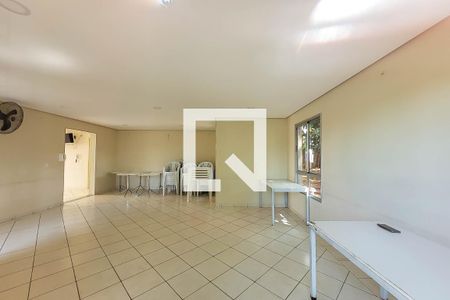 Apartamento para alugar com 52m², 2 quartos e 1 vagaÁrea comum - Salão de festas