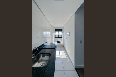 Cozinha e Área de Serviço de apartamento para alugar com 2 quartos, 43m² em Quarta Parada, São Paulo