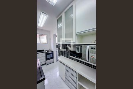 Apartamento para alugar com 72m², 2 quartos e 1 vagaCozinha
