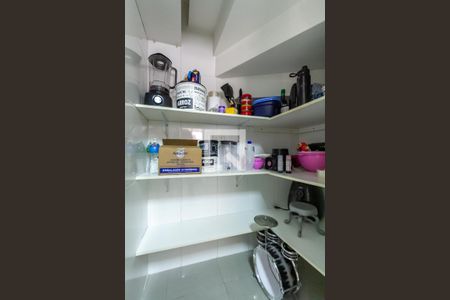 Casa de condomínio à venda com 174m², 3 quartos e 2 vagas Casa de condomínio à venda com 174m², 3 quartos e 2 vagasDespensa