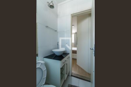 Casa de condomínio à venda com 174m², 3 quartos e 2 vagas Casa de condomínio à venda com 174m², 3 quartos e 2 vagasBanheiro da Suíte