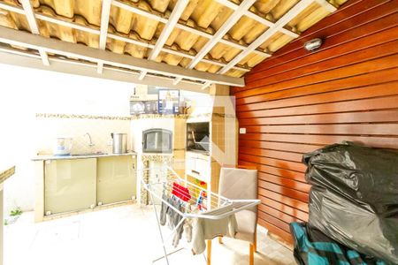 Casa de condomínio à venda com 174m², 3 quartos e 2 vagas Casa de condomínio à venda com 174m², 3 quartos e 2 vagasChurrasqueira