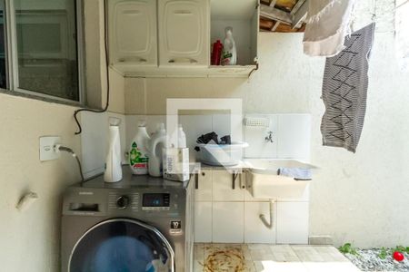 Casa de condomínio à venda com 174m², 3 quartos e 2 vagas Casa de condomínio à venda com 174m², 3 quartos e 2 vagasÁrea de Serviço