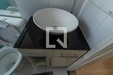 Casa de condomínio à venda com 174m², 3 quartos e 2 vagas Casa de condomínio à venda com 174m², 3 quartos e 2 vagasBanheiro da Suíte