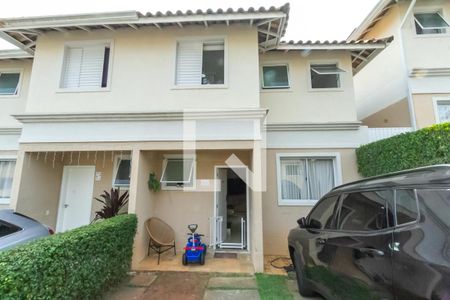 Casa de condomínio à venda com 174m², 3 quartos e 2 vagas Casa de condomínio à venda com 174m², 3 quartos e 2 vagasGaragem