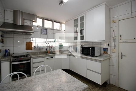 Apartamento à venda com 130m², 3 quartos e 1 vagaCozinha
