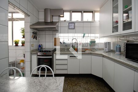 Apartamento à venda com 130m², 3 quartos e 1 vagaCozinha