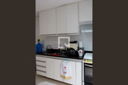 Casa de condomínio à venda com 72m², 2 quartos e 1 vaga Casa de condomínio à venda com 72m², 2 quartos e 1 vagaCozinha