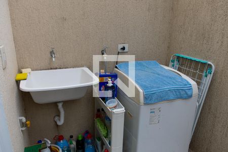 Casa de condomínio à venda com 72m², 2 quartos e 1 vaga Casa de condomínio à venda com 72m², 2 quartos e 1 vagaLavanderia