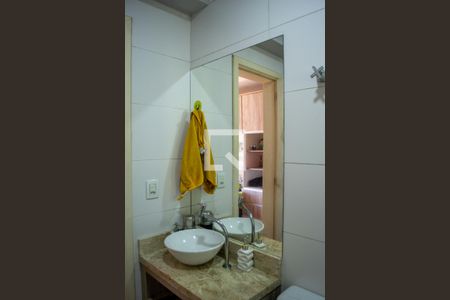 Casa de condomínio à venda com 95m², 3 quartos e sem vagaBanheiro - Quarto 2