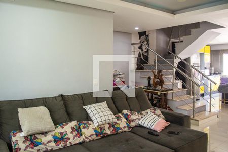 Sala de casa de condomínio à venda com 3 quartos, 95m² em Hípica, Porto Alegre