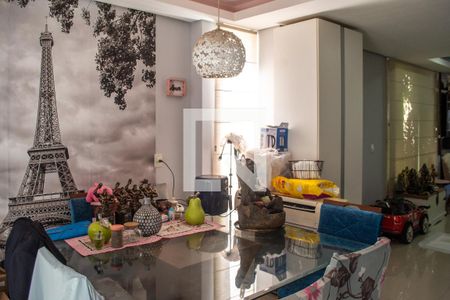 Sala de casa de condomínio à venda com 3 quartos, 95m² em Hípica, Porto Alegre