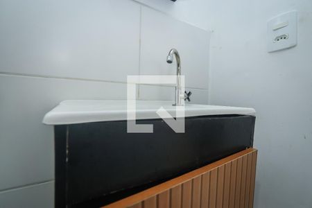 Apartamento para alugar com 34m², 2 quartos e sem vagaBanheiro