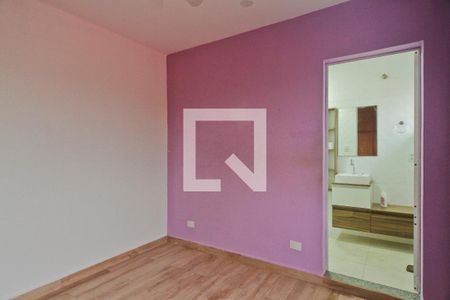 Casa à venda com 180m², 3 quartos e 3 vagasSuíte