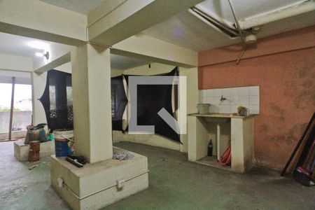 Casa à venda com 180m², 3 quartos e 3 vagasPorão