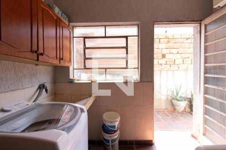 Casa à venda com 120m², 2 quartos e 1 vaga Casa à venda com 120m², 2 quartos e 1 vagaÁrea de Serviço