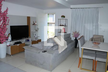 Sala de casa de condomínio para alugar com 3 quartos, 118m² em Chácara Ondas Verdes, Cotia