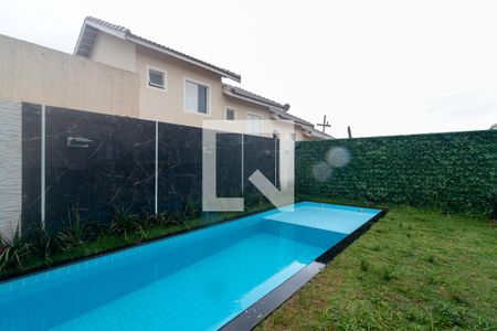 Casa de condomínio para alugar com 118m², 3 quartos e 2 vagas Casa de condomínio para alugar com 118m², 3 quartos e 2 vagasÁrea comum - Piscina