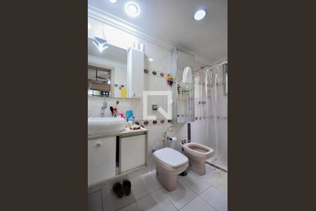 Apartamento à venda com 170m², 3 quartos e 4 vagasBanheiro Suíte 1