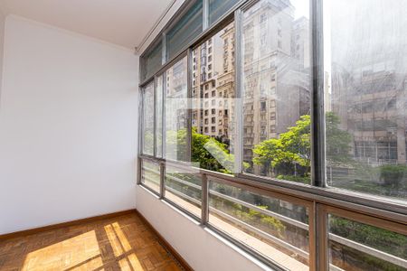 Varanda de apartamento para alugar com 3 quartos, 175m² em República, São Paulo