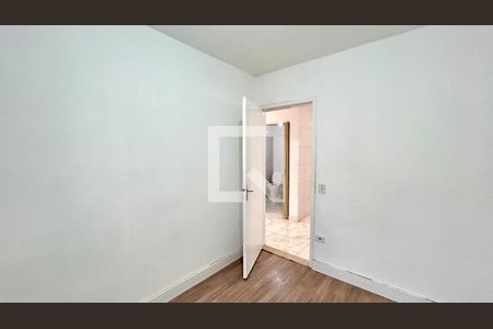 Quarto 2 de apartamento para alugar com 2 quartos, 46m² em Jardim Nova Cidade, Guarulhos