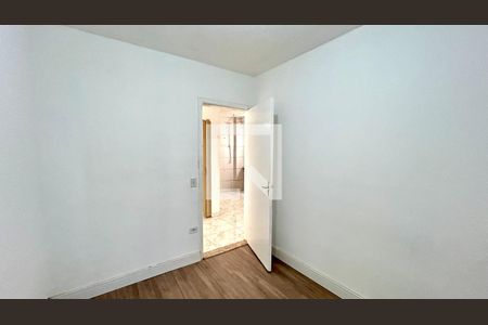 Quarto 1 de apartamento para alugar com 2 quartos, 46m² em Jardim Nova Cidade, Guarulhos