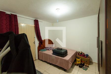 Casa à venda com 125m², 5 quartos e sem vaga Casa à venda com 125m², 5 quartos e sem vagaQuarto 4