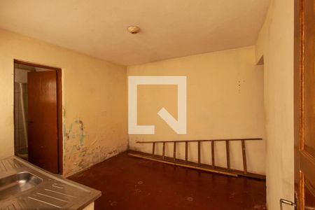 Casa à venda com 125m², 5 quartos e sem vaga Casa à venda com 125m², 5 quartos e sem vagaCozinha 3