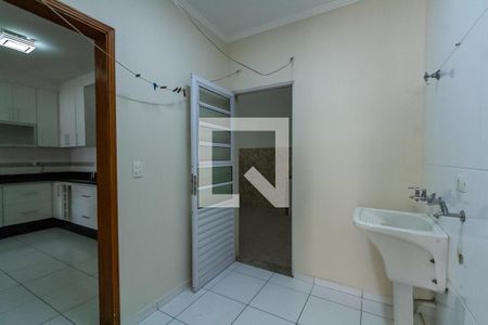 Casa à venda com 130m², 3 quartos e 3 vagasÁrea de Serviço