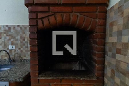 Casa à venda com 130m², 3 quartos e 3 vagasQuintal e Churrasqueira