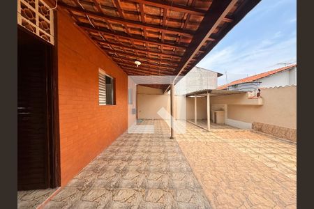 Casa para alugar com 40m², 1 quarto e sem vagaQuintal