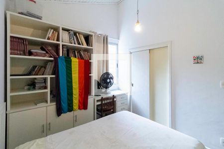 Casa à venda com 180m², 4 quartos e 5 vagasSuíte 1