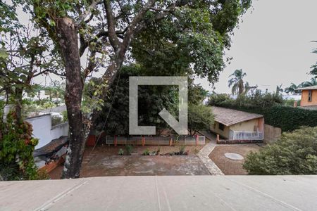 Casa à venda com 180m², 4 quartos e 5 vagasVista da sala 2