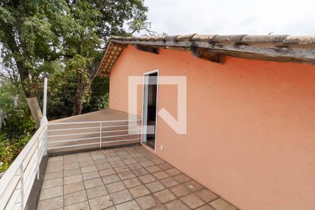 Casa à venda com 180m², 4 quartos e 5 vagasVaranda da sala 2