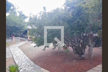 Casa à venda com 180m², 4 quartos e 5 vagasQuintal