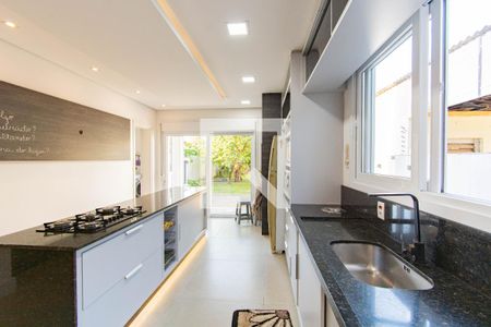 Casa à venda com 440m², 4 quartos e 4 vagasCozinha