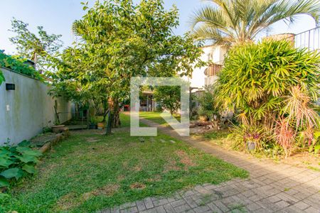 Casa à venda com 440m², 4 quartos e 4 vagasQuintal