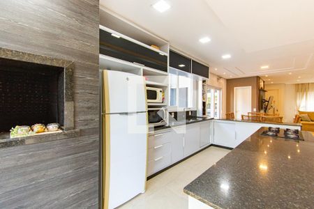 Casa à venda com 440m², 4 quartos e 4 vagasCozinha