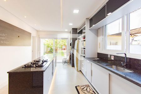 Casa à venda com 440m², 4 quartos e 4 vagasCozinha