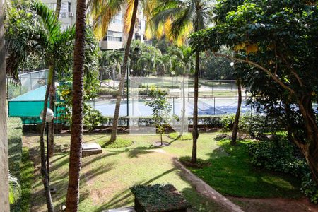 Apartamento à venda com 220m², 5 quartos e 2 vagasÁrea verde - Quadra de tênis 