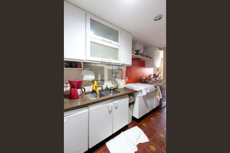 Apartamento à venda com 220m², 5 quartos e 2 vagasCozinha