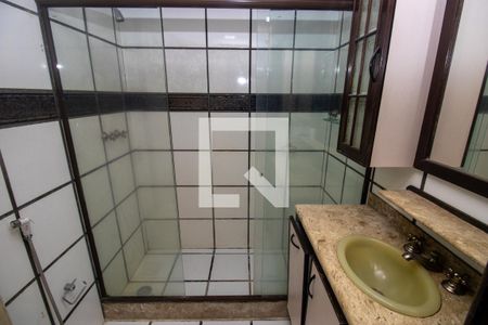 Apartamento para alugar com 110m², 3 quartos e 1 vaga Apartamento para alugar com 110m², 3 quartos e 1 vagaBanheiro quarto 1