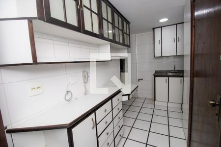Apartamento para alugar com 110m², 3 quartos e 1 vaga Apartamento para alugar com 110m², 3 quartos e 1 vagaCozinha